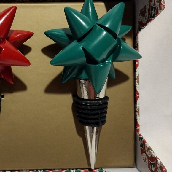 Wild Eye Designs || Wine Bottle Stopper Set - Picture 4 of 4